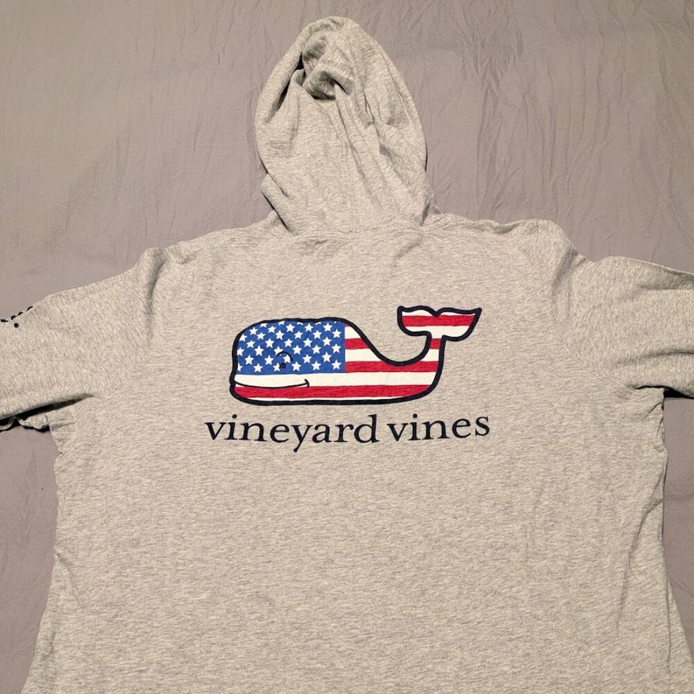 Vineyard Vines flag whale shirt size XL long blue flag day hoodie